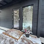 Modern Villajoenhelmi With Jacuzzi And Sauna Villa Kuusamo