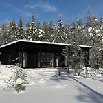 Modern Villajoenhelmi With Jacuzzi And Sauna Villa *