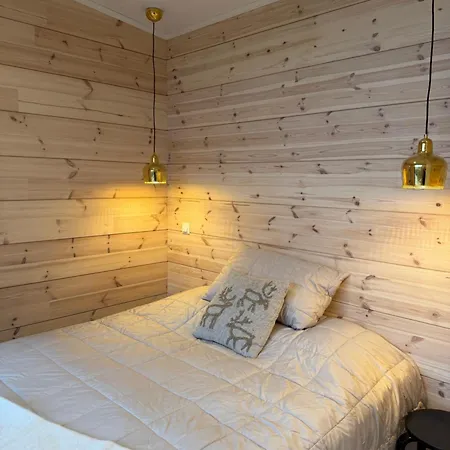 Villa Modern Villajoenhelmi With Jacuzzi And Sauna Kuusamo