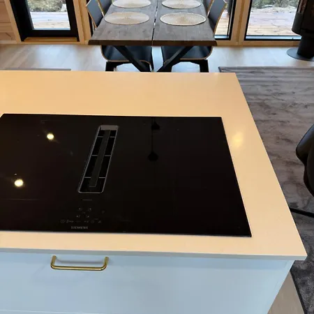 Modern Villajoenhelmi With Jacuzzi And Sauna ヴィラ *