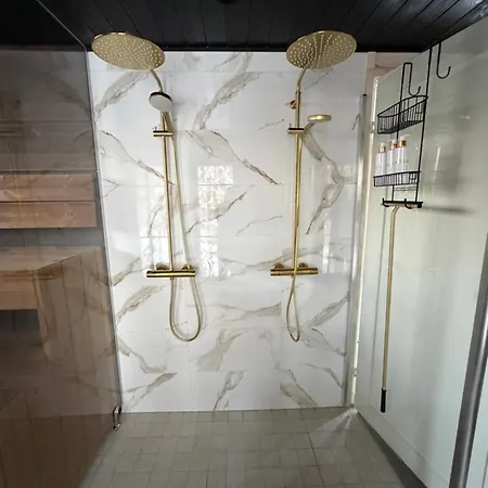 Villa Modern Villajoenhelmi With Jacuzzi And Sauna Kuusamo