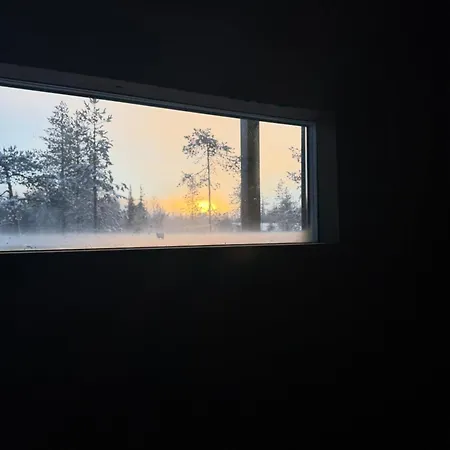 Modern Villajoenhelmi With Jacuzzi And Sauna Kuusamo