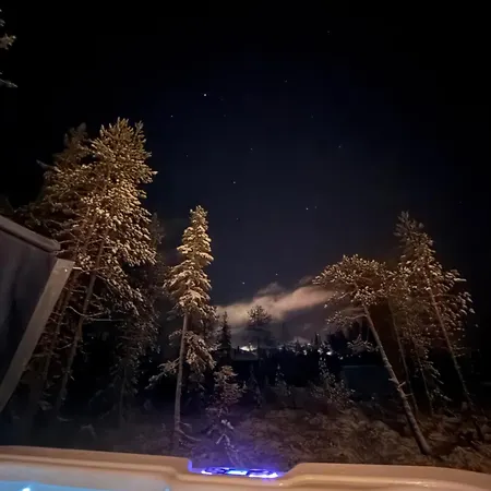 Modern Villajoenhelmi With Jacuzzi And Sauna Villa *