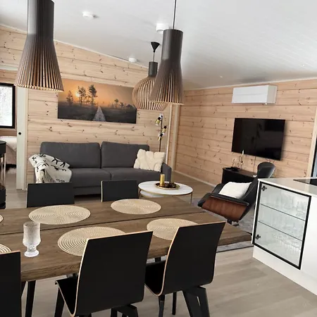فيلة Modern Villajoenhelmi With Jacuzzi And Sauna