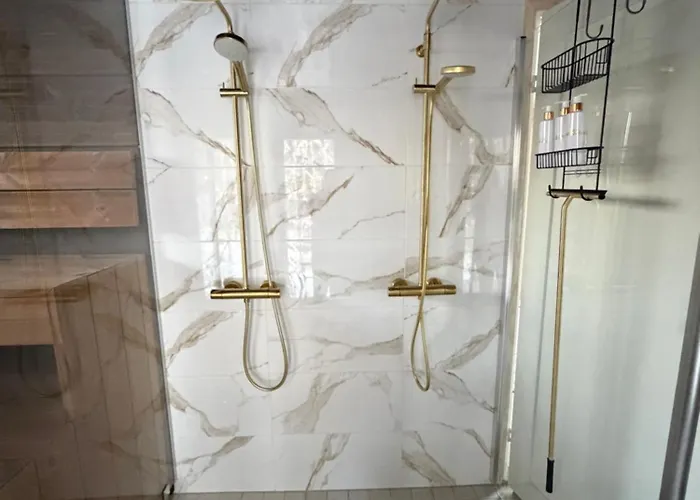 Villa Modern Villajoenhelmi With Jacuzzi&sauna Kuusamo