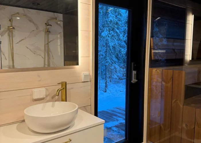 Modern Villajoenhelmi With Jacuzzi&sauna * Kuusamo