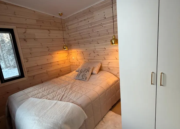 Villa Modern Villajoenhelmi With Jacuzzi&sauna Kuusamo